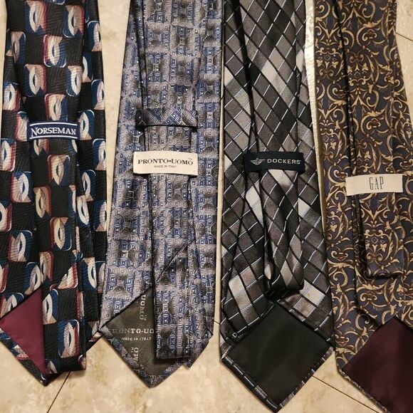 Pronto Uomo, Norseman, Gap, and Dockers ties - Picture 2 of 8